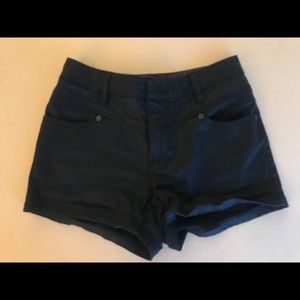 Guess Short